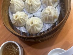 -莱莱小笼·乔艾