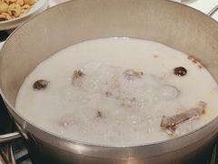 -洪氏嗨捞·猪肚鸡火锅(阳光天地店)