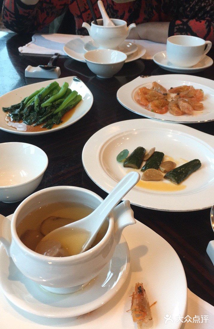 我还是那个观点虽然五星级酒店的菜有时会贵一点