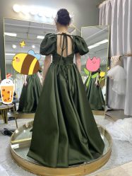 -莫小姐婚纱