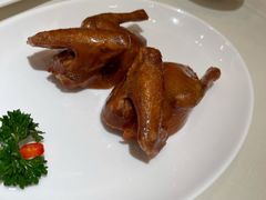 烤乳鸽-利苑酒家(华熙国际店)