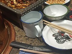 -沪小二炭火蛙锅(淮海中路美食不夜城店)