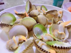 -四川小胡子海鲜(丁村万人海鲜广场店)