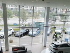 -深圳锦龙奥迪4S店(前海店)
