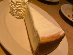 -The Cheesecake Factory(baldwin avenue)