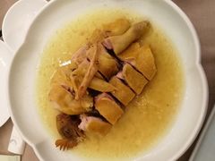 电饭煲焗人参鸡-尚一汤·粤菜海鲜(环球港店)