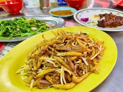 -黄亚华小食店(Jalan Alor)
