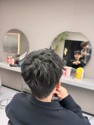 -宫铭烫发染发接发店