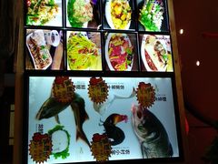 -咱屯子铁锅炖直营店(南湖大路店)