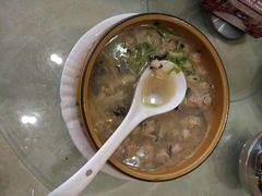 -园中园美食城