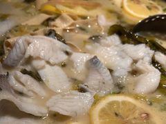 -江渔儿酸菜鱼(万科东荟城店)