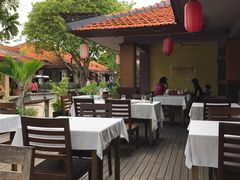 -Mai Mai Restaurant