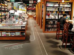 -西西弗书店&矢量咖啡(凯德晶萃广场店)