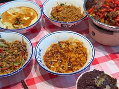 -笨豆腐居民楼菜馆•江西小炒(天津开发区店)