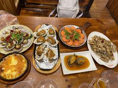 -老东镇啤酒屋海鲜加工·蒸汽海鲜·海鲜烧烤(台东店)