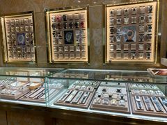 -亨得利名表服务中心(上海湾店)