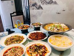 -小三峡食府(西五路店)