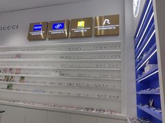 -美式眼镜·授权蔡司.依视路.尼康.豪雅.明月(南翔印象城店)