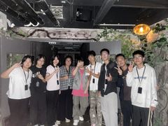 -荒岛实景沉浸密室(江汉路1店)