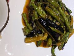 豆角烧茄子-上山下乡农家菜(加州水郡店)