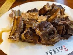 -老鼎万春卤菜(五代传承创始老店)