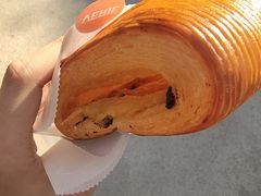 -VERIE BAKEHOUSE