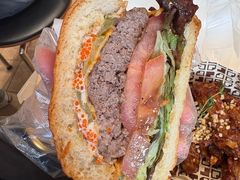 柠香蟹子牛肉汉堡-JPG coffee(广州体育西店)