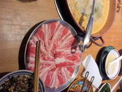 -洱火云南酸菜牛肉火锅(石景山当代商城店)