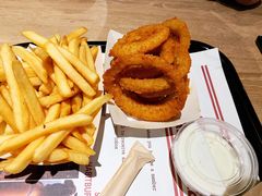 -The Habit Burger Grill 哈比特汉堡(复兴soho店)