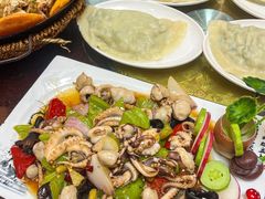 -宾朋海鲜饭庄(兴海路店)