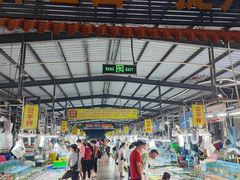 -霞涌市场海鲜摆卖区