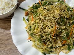 -东北四季饺子王(华山路店)