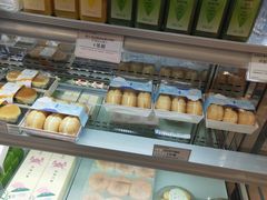 面包甜点陈列柜-仟吉KenGee(汪家墩店)