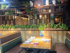 -小三峡食府(西五路店)