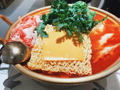 部队火锅加芝士-HOTISLAND海鸡岛·韩国料理(江南西店)