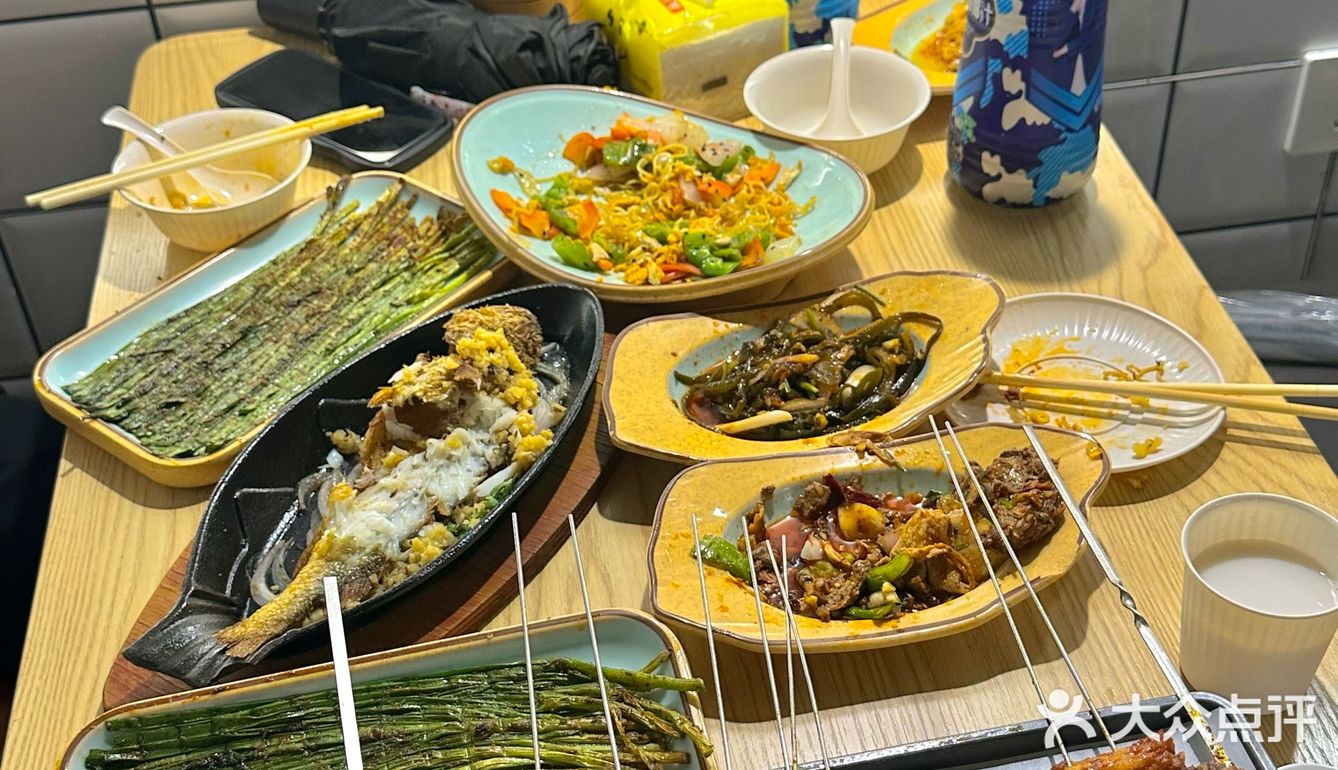 甜蜜的冰粉，辣中求凉！舌尖上的美味！