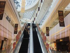 -LuOne凯德晶萃广场(徐家汇路店)