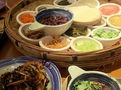 -包整·丝娃娃(一览甲秀楼风景店)