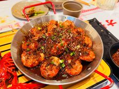 -肥肥虾庄·金牌油焖大虾(汉口城市广场店)