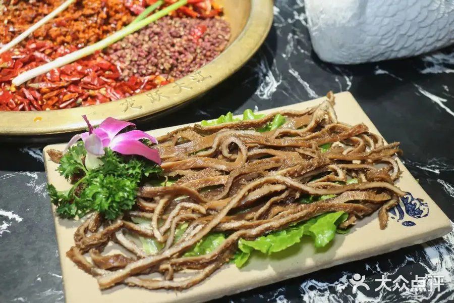 成都美食|只做火锅经典菜，只做火锅经典味！[调皮]