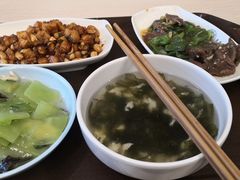 -同济大学本部学苑饮食广场