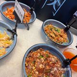 最近特别想吃烤肉和火锅 没想到这家店实现了烤肉自由和