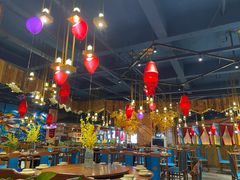 大堂-老滇山寨•云南特色菜•地方菜•民族风情歌舞表演(金碧店)