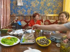 -三江源美食城