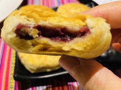 -香巴拉云南餐厅(华莱坞店)