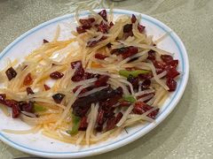 -鹤乡东北菜(崮山路店)