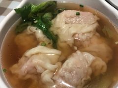 -新大咀港式茶餐厅(宝山万达店)