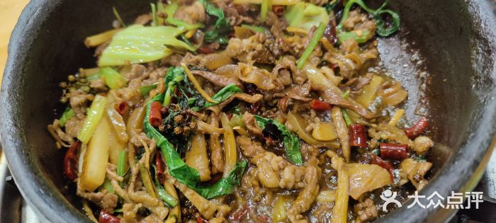 榕江牛瘪牛肉火锅图片
