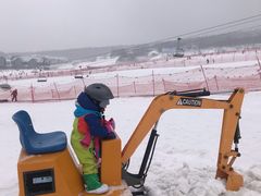 -鳌山滑雪度假区
