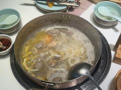 -洪氏嗨捞·猪肚鸡火锅(阳光天地店)